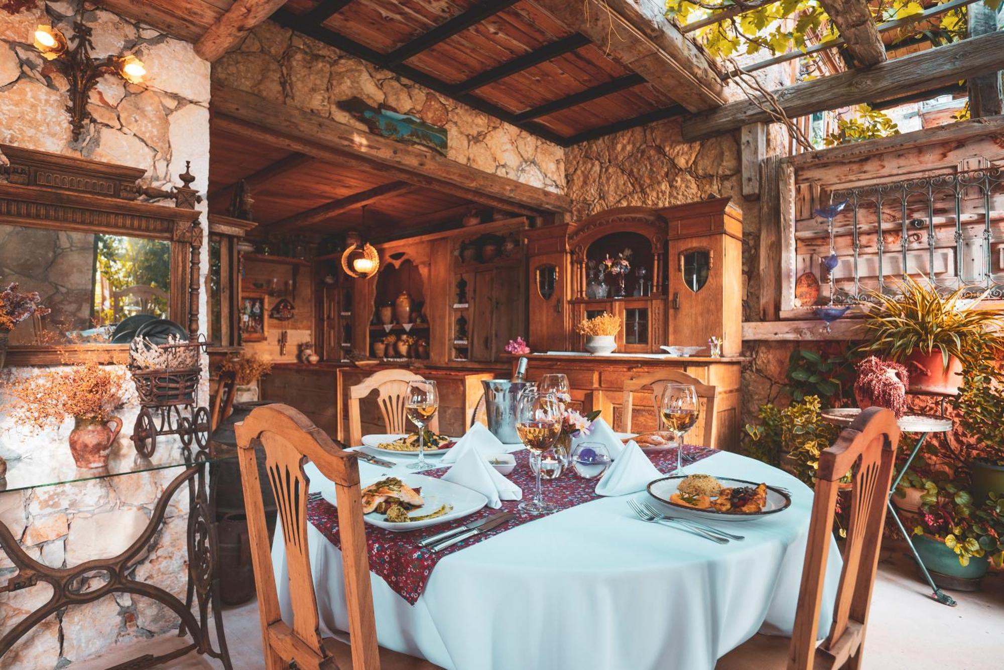 Fidanka Hotel Kalkan Exterior photo